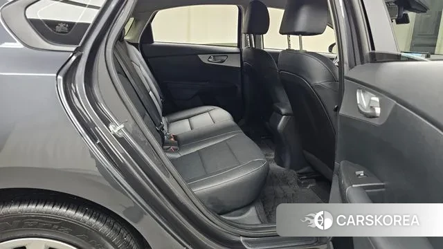 Kia The New K3 2nd generation 2023 Серый из Кореи, фото 3