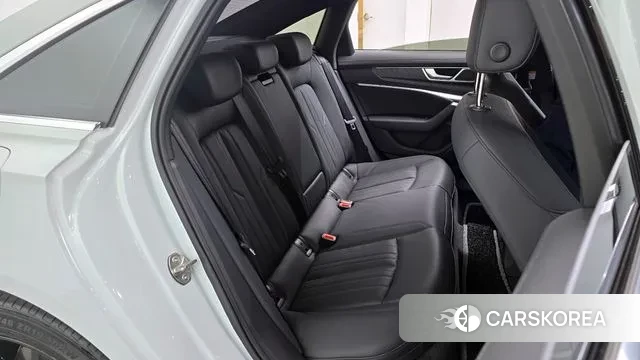 Audi A6 (C8) 2023 Белый из Кореи, фото 3