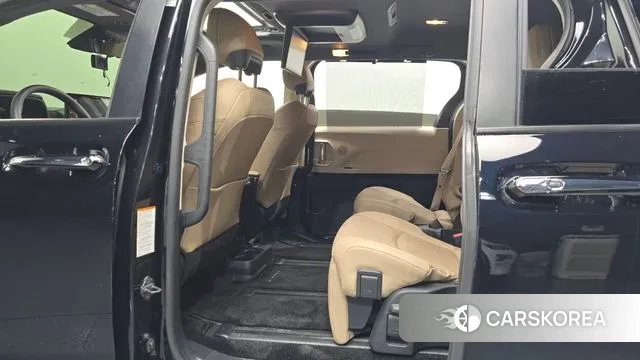 Toyota Sienna 4th Generation 2022 Черный из Кореи, фото 3