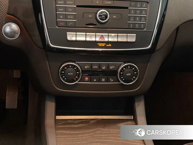 Mercedes-Benz GLE (import) 2018 Белый из Китая, фото 3