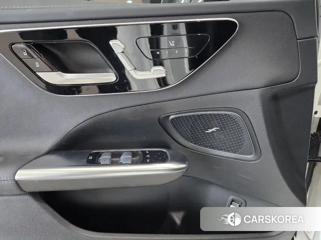 Mercedes-Benz C-Class W206 2023 Белый из Кореи, фото 3