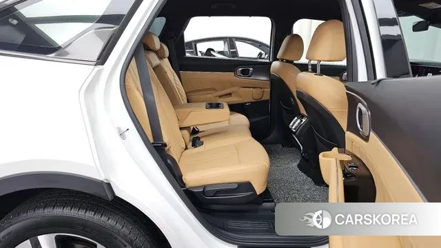 Kia Sorento 4th Generation 2023 Белый из Кореи, фото 3