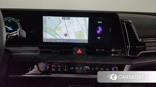 Kia Sportage 5th Generation Hybrid 2023 Белый из Кореи, фото 3