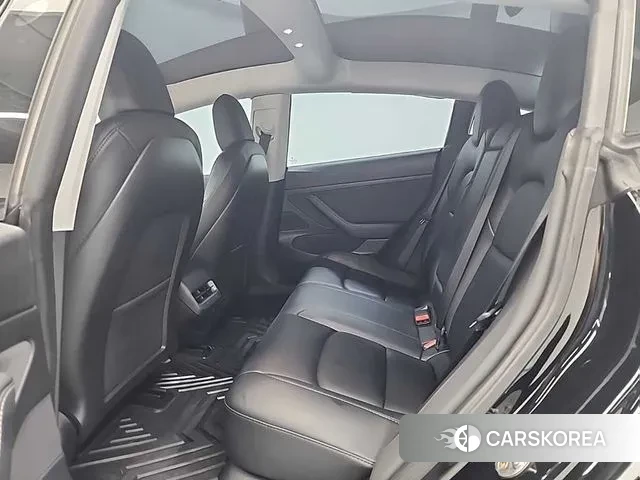Tesla Model 3 2021 Черный из Кореи, фото 3