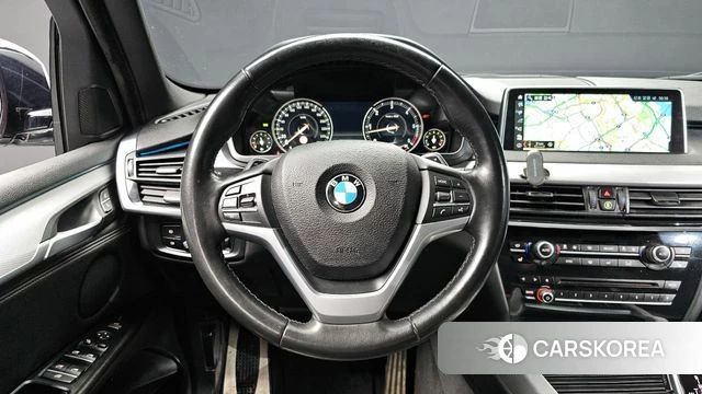 BMW X5 (F15) 2018 Серебристо-серый из Кореи, фото 3