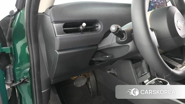 Mini Cooper C 4th generation 2025 Зеленый из Кореи, фото 3