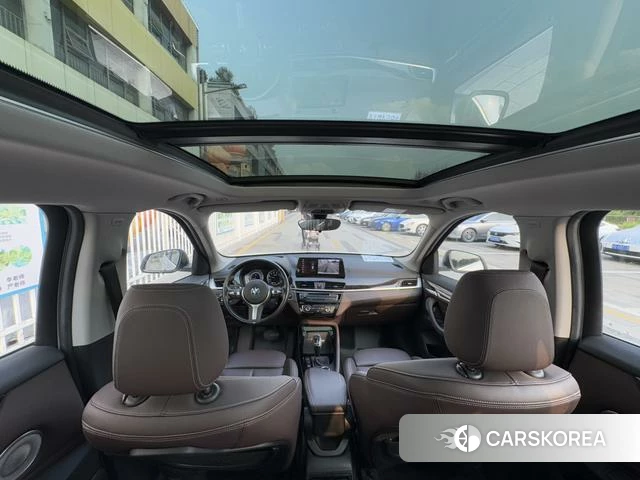 BMW X1 2021 Белый из Китая, фото 3
