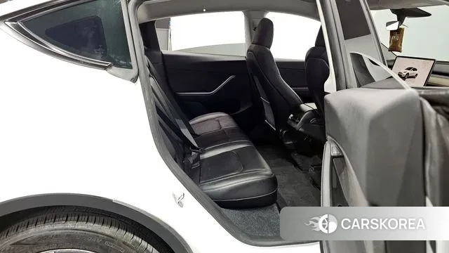 Tesla Model Y 2023 Белый из Кореи, фото 3