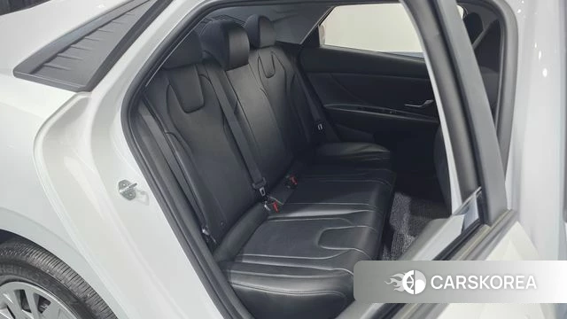 Hyundai Avante (CN7) 2021 Белый из Кореи, фото 3