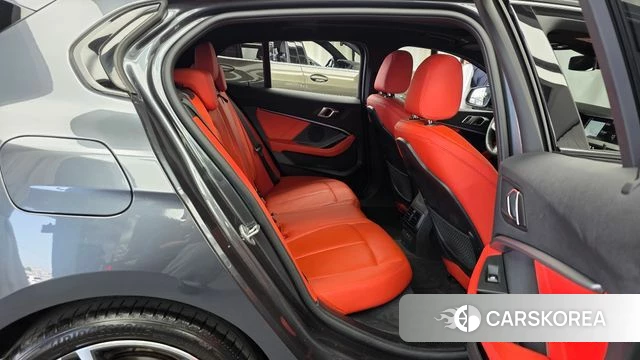 BMW 1 Series (F40) 2021 Серый из Кореи, фото 3