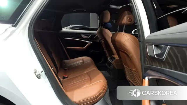 Audi A6 (C8) 2023 Белый из Кореи, фото 3