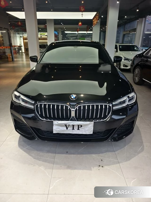 BMW 5 series 2021 Черный из Китая, фото 3
