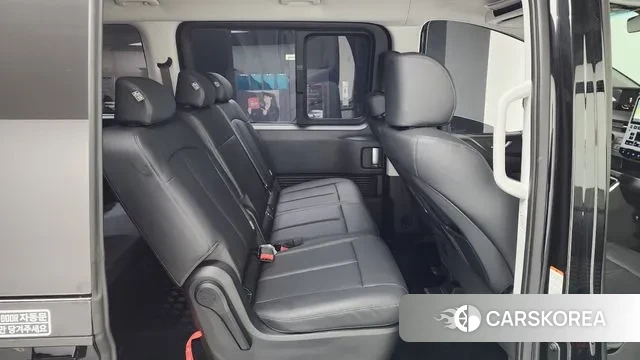 Hyundai Staria 2025 Черный из Кореи, фото 3