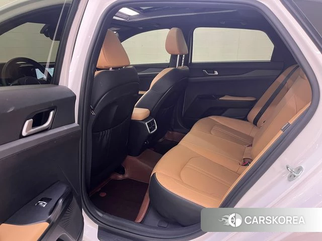 Kia K5 3rd generation 2022 Белый из Кореи, фото 3