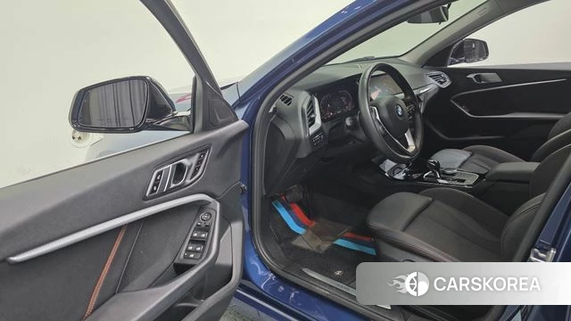 BMW 1 Series (F40) 2021 Синий из Кореи, фото 3