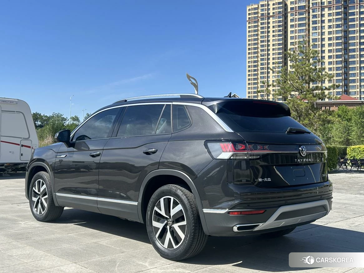 Volkswagen Tanyue 2022 Черный из Китая, фото 3