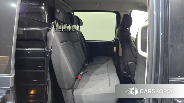 Hyundai Staria 2023 Серый из Кореи, фото 3