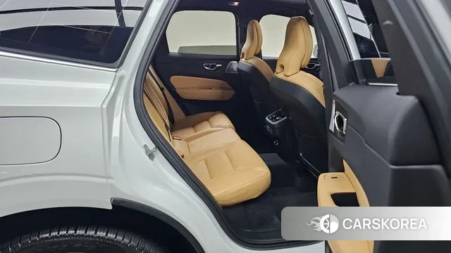 Volvo XC60 second Generation 2019 Белый из Кореи, фото 3