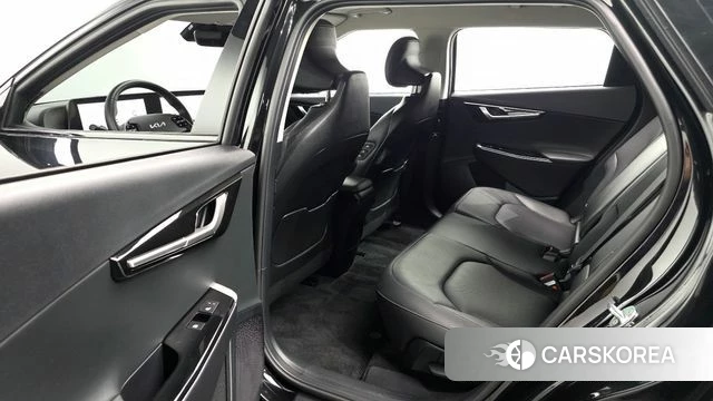 Kia EV6 2022 Черный из Кореи, фото 3