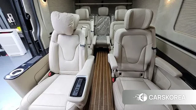Mercedes-Benz Sprinter 2023 Черный из Кореи, фото 3