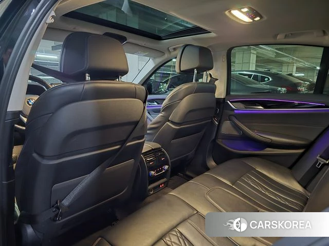 BMW 5 Series (G30) 2021 Черный из Кореи, фото 3