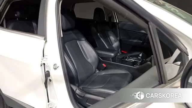 Kia Sportage 5th Generation 2022 Белый из Кореи, фото 3