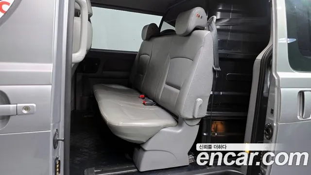 Hyundai The New Grand Starex 2018 Серебристо-серый из Кореи, фото 3