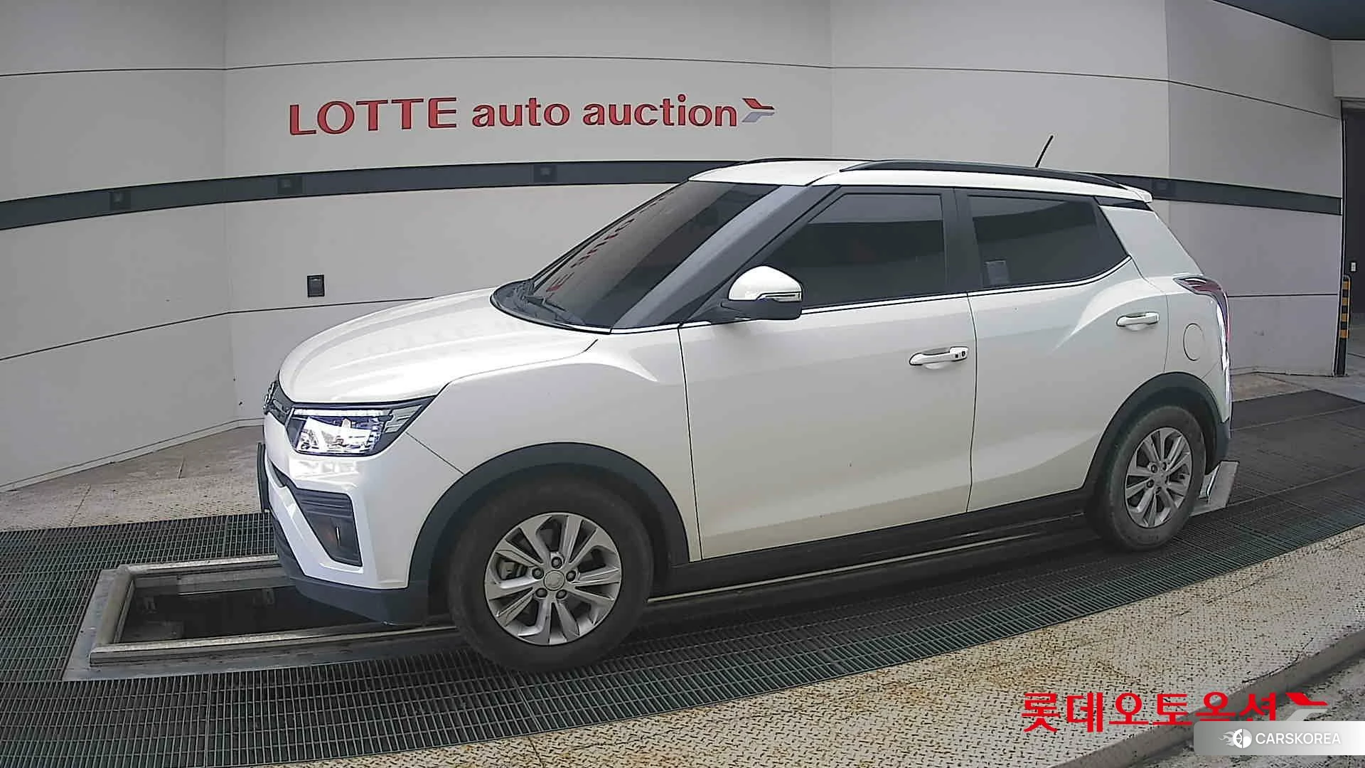 SsangYong Tivoli 2021 Grand White из Кореи, фото 3
