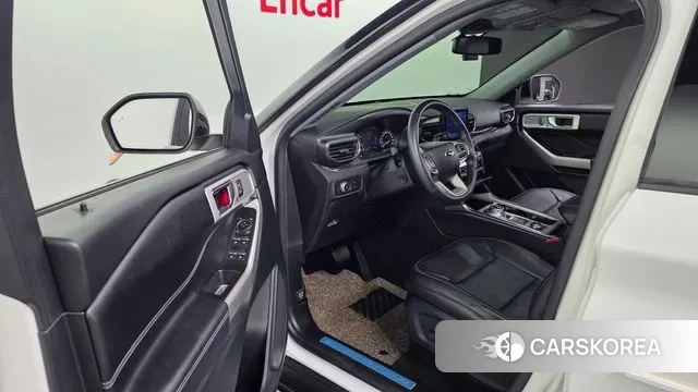 Ford Explorer 6th Generation 2021 Белый из Кореи, фото 3