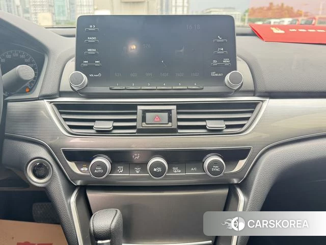Honda Accord 2021 Серебристо-серый из Китая, фото 3