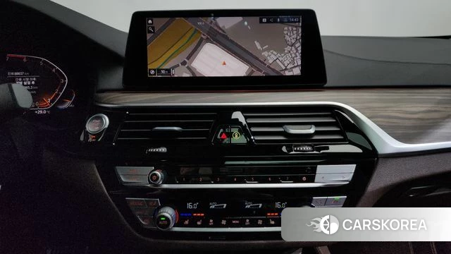BMW 5 Series (G30) 2020 Черный из Кореи, фото 3