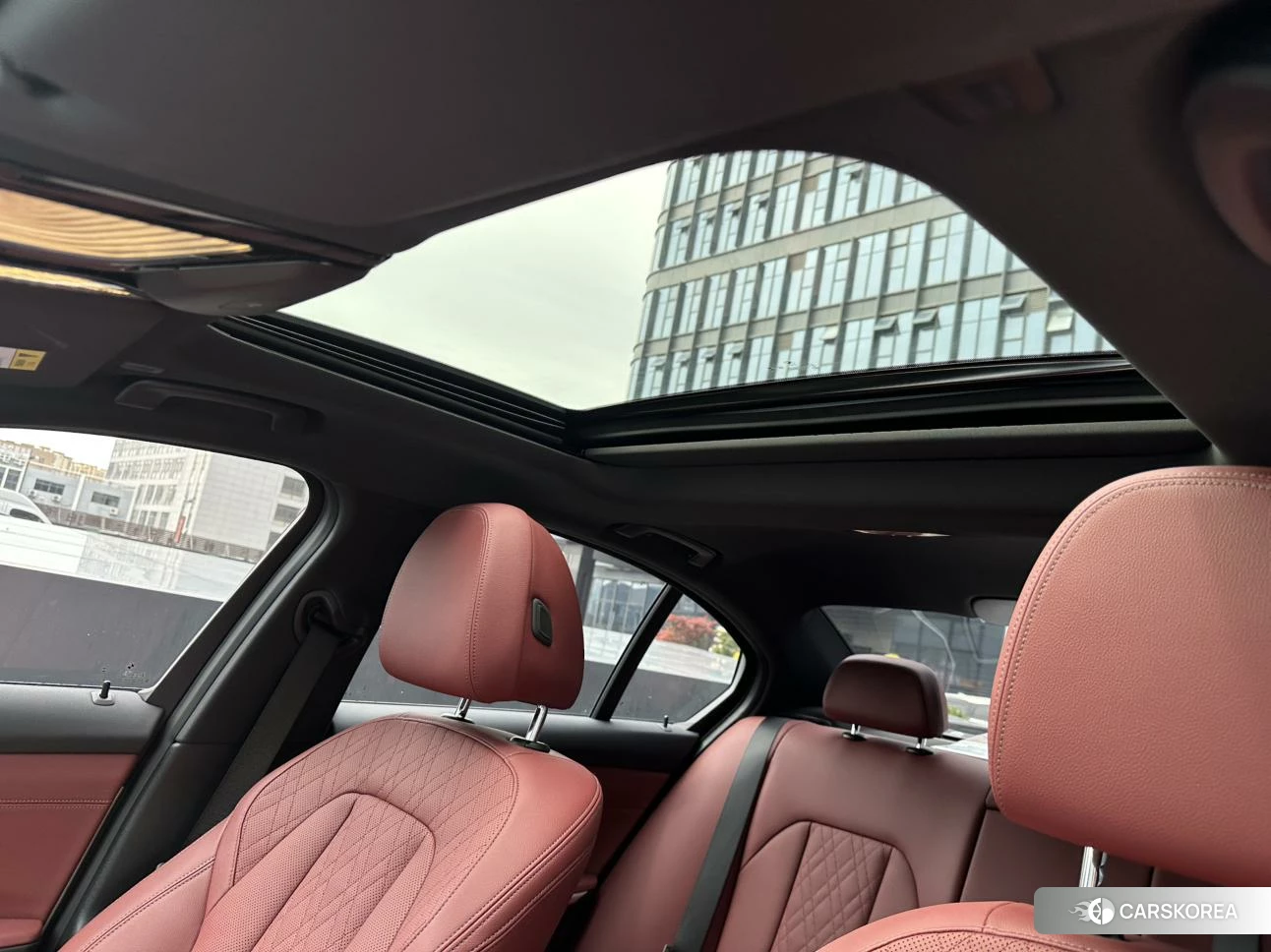 BMW 3 series 2022 Белый из Китая, фото 3