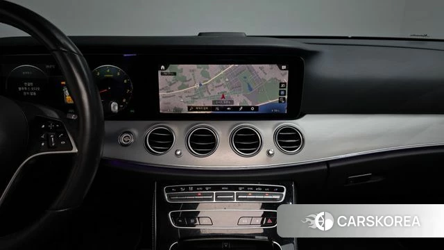 Mercedes-Benz E-Class W213 2020 Белый из Кореи, фото 3