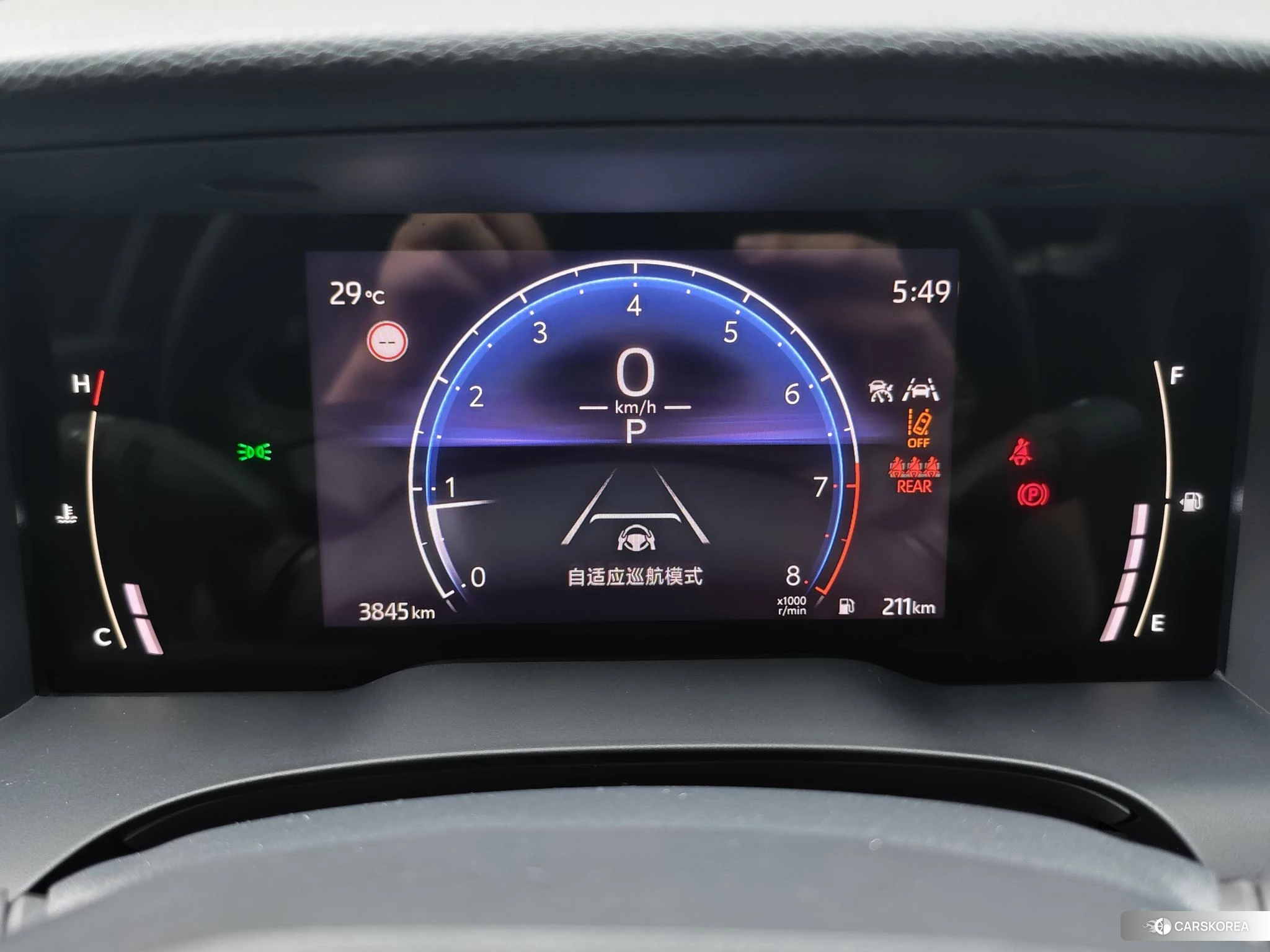 Toyota Camry 2025 Белый из Китая, фото 3
