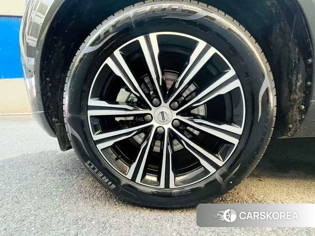 Volvo XC60 2022 Черный из Китая, фото 3