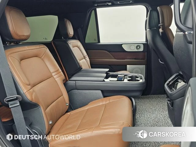 Lincoln Navigator 4th generation 2022 Белый из Кореи, фото 3
