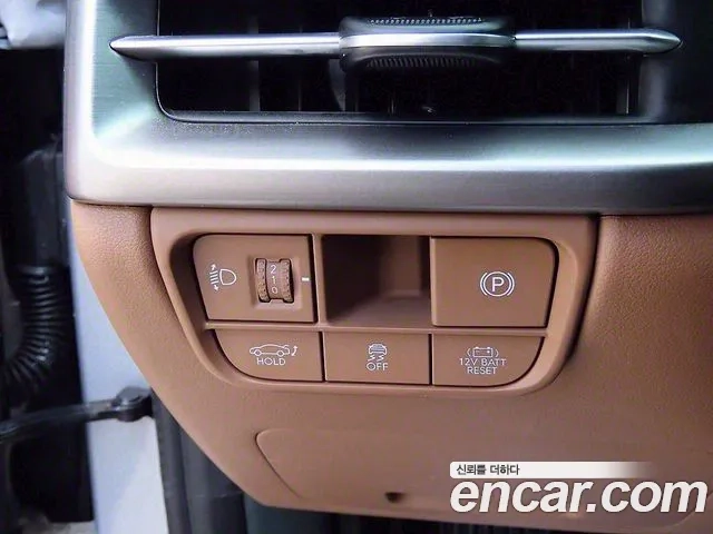 Hyundai Grandeur Hybrid (GN7) 2023 Серебристо-серый из Кореи, фото 3