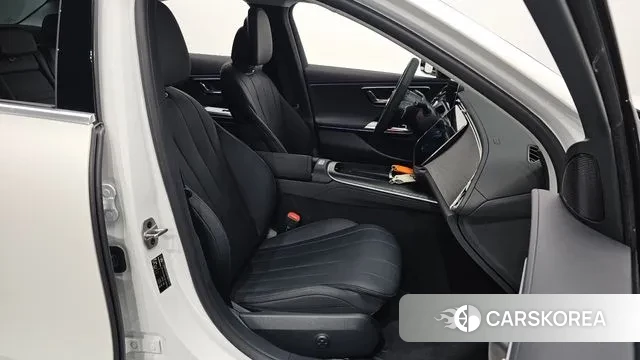 Mercedes-Benz E-Class W214 2024 Белый из Кореи, фото 3