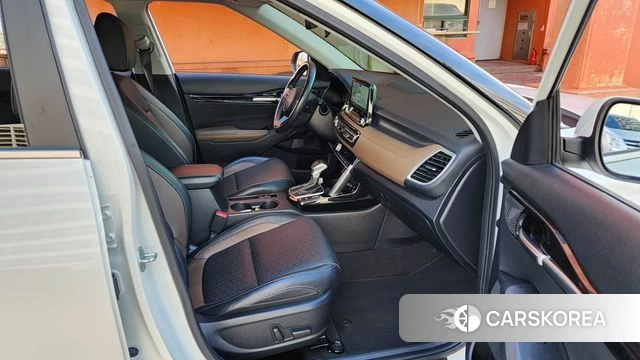 Kia Seltos 2022 Белый из Кореи, фото 3