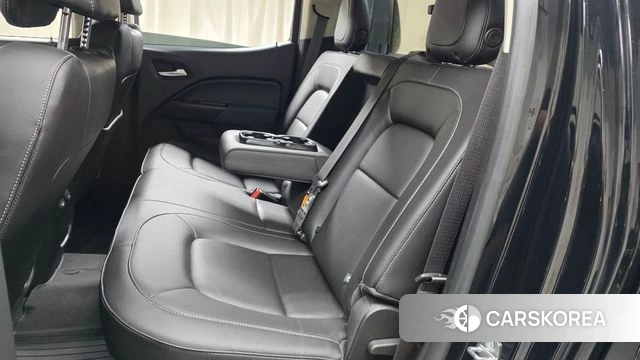 Chevrolet (GM Daewoo) Real New Colorado 2022 Черный из Кореи, фото 3