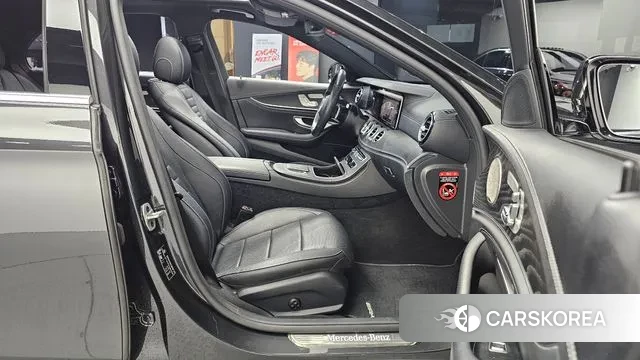 Mercedes-Benz E-Class W213 2022 Серый из Кореи, фото 3