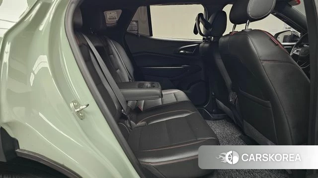 Chevrolet (GM Daewoo) Trax Crossover 2023 Песочный из Кореи, фото 3
