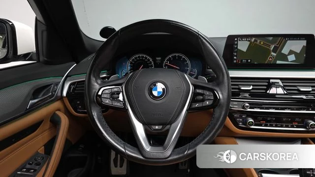 BMW 5 Series (G30) 2018 Белый из Кореи, фото 3