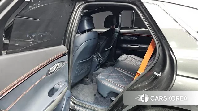 Genesis GV70 2024 Серый из Кореи, фото 3