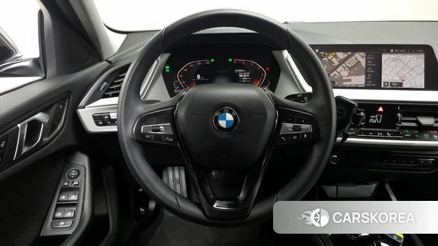 BMW 1 Series (F40) 2020 Черный из Кореи, фото 3