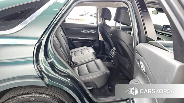 Genesis GV70 2022 Темно-зеленый из Кореи, фото 3