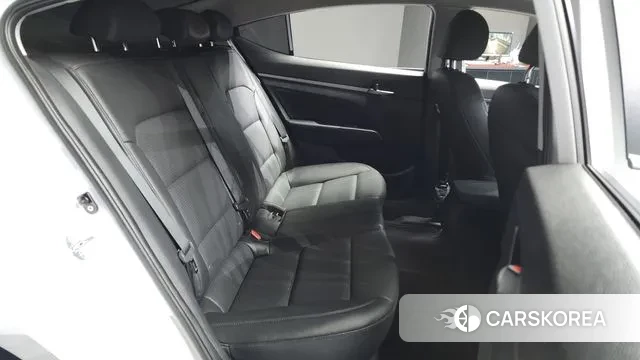 Hyundai Avante AD 2018 Белый из Кореи, фото 3