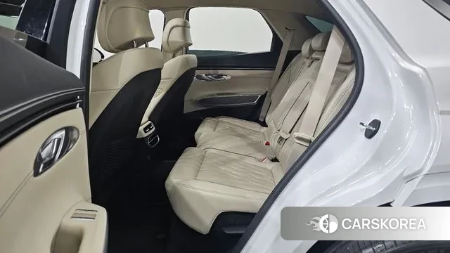 Genesis GV70 2022 Белый из Кореи, фото 3