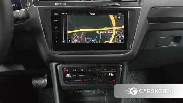 Volkswagen Tiguan second Generation 2024 Белый из Кореи, фото 3