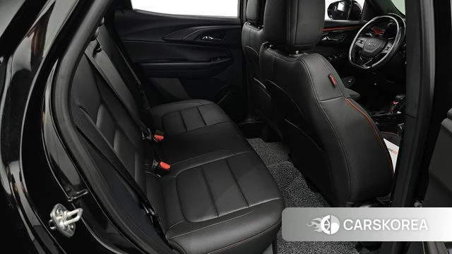 Chevrolet (GM Daewoo) The New Trail Blazer 2024 Черный из Кореи, фото 3